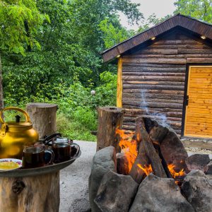 بوم گردی کلبه چوبی رامسر